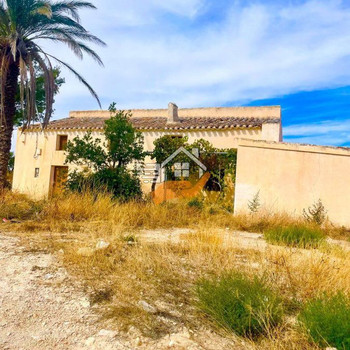 Landhaus zum Verkauf in VélezBlanco, 7 Schlafzimmer.