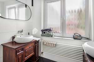 Individuelles Einfamilienhaus mit Wintergarten, Dachstudio und außergewöhnlichem Außenbereich – Die vollständige Adresse der Immobilie erhältst du vom Anbieter., 22041 Wandsbek (Ortsteil), Hamburg – Vorschaubild 16