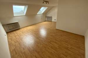 Doppelhaushälfte in Ingolstadt-Nord - Platz für Familie & Freunde  – Die vollständige Adresse der Immobilie erhältst du vom Anbieter., 85055 Nordost, Ingolstadt – Vorschaubild 13