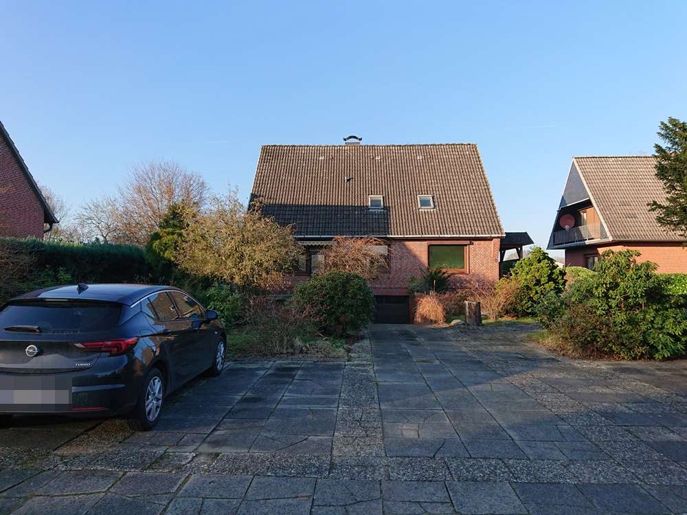 Modernisierungsbedürftiges Einfamilienhaus mit Einliegerwohnung in ruhiger Sackgassenlage, Steinburg Kreis – Bild 2