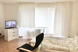 Direkt v. Eigentümer zu erwerben, Möbliertes bezugsfreies Apartment in Mülheim Nähe Rhein Top! – 51063 Mülheim (Ortsteil), Köln – Vorschaubild 4