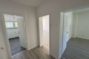 Renovierte 2-Zimmerwohnung mit *Balkon* – Mozartstraße 7, 47226 Rheinhausen-Mitte, Duisburg – Vorschaubild 6