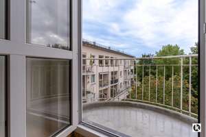 Galerie­wohnung mit stilvollem Raumkonzept und Südbalkon – Die vollständige Adresse der Immobilie erhältst du vom Anbieter., 80997 Allach, München – Vorschaubild 9