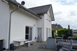 Großzügiges Einfamilienhaus mit traumhaftem Fernblick in Butzbach – Die vollständige Adresse der Immobilie erhältst du vom Anbieter., 35510 Butzbach – Vorschaubild 7