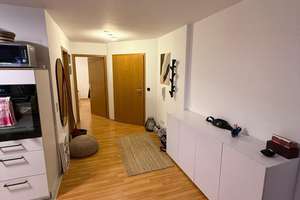 Super zentrale 2-Zimmer-Stadtwohnung in Ludwigsburg, mit neuer EBK und TG-Stellplatz! – Die vollständige Adresse der Immobilie erhältst du vom Anbieter., 71634 Nord, Ludwigsburg – Vorschaubild 2