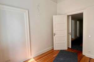 Neu modernisierte Altbauwohnung in Top Lage nahe Binnenalster - 6 Zimmerwohnung (3 3/2) – Große Theaterstraße 39, 20354 Neustadt, Hamburg – Vorschaubild 5