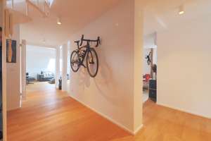 Hochwertig sanierte Dachwohnung im Heusteigviertel mit Dachterrasse – Die vollständige Adresse der Immobilie erhältst du vom Anbieter., 70180 Heusteigviertel, Stuttgart – Vorschaubild 2