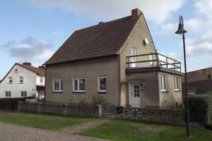 *** Massives geräumiges Wohnhaus mit diversen Nebengebäuden in ruhiger Lage *** – Konsumstraße 8, 39356 Börde (Kreis) – Vorschaubild 1