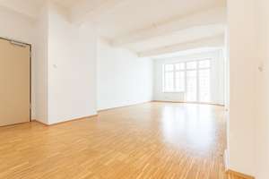 Großzügiges Loft mit Balkon| Aufzug | Parkett | 2 Bäder | Kaminanschluss | Stellplatz – Die vollständige Adresse der Immobilie erhältst du vom Anbieter., 4103 Zentrum-Ost, Leipzig – Vorschaubild 4