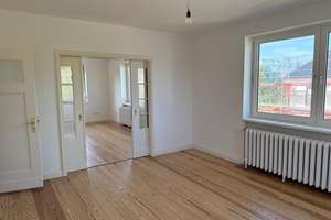 großzügige Wohnung in denkmalgeschütztem Haus in Kiel Holtenau – Die vollständige Adresse der Immobilie erhältst du vom Anbieter., 24159 Holtenau, Kiel – Vorschaubild 10