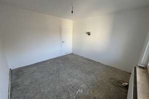 3-Zimmer-Wohnung mit Balkon, Kaminanschluss, Laubengang & Garage + Stellplatz – sofort bezugsfrei – Schweinauerstr 67, 90439 St. Leonhard, Nürnberg – Vorschaubild 13