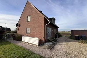 Vermietetes Zweifamilienhaus mit Gartenanteilen und zwei Garagen im ländlichen Außenbereich! – Die vollständige Adresse der Immobilie erhältst du vom Anbieter., 46514 Schermbeck – Vorschaubild 2