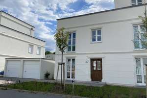 Innmitten von Potsdam   - schönes, geräumiges Haus direkt am Jungfernsee