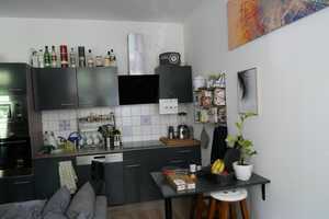 Mitten auf dem KASSBERG: gemütliche 2-Zimmer-Wohnung mit Balkon und EBK – Chemnitz – Vorschaubild 4