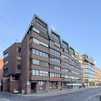 Ihr Büro mit Blick auf die Elbe