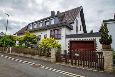 Kapitalanlage & Zuhause: MFH mit 265 m² Wohnfläche – Verkauf gegen Gebot