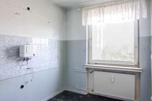 Personenaufzug & PKW-Stellplatz! 3-Zimmer-Eigentumswohnung mit guter Raumaufteilung – Die vollständige Adresse der Immobilie erhältst du vom Anbieter., 28325 Tenever, Bremen – Vorschaubild 9