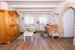 Idylle pur! Saniertes Einfamilienhaus mit historischem Flair und traumhaftem Garten – Die vollständige Adresse der Immobilie erhältst du vom Anbieter., 79787 Lauchringen – Vorschaubild 10