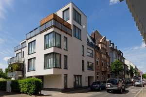 Penthouse-Wohnung mit großer Sonnenterrasse und direktem Aufzugzugang in Rheinnähe – Alt Heerdt 104, 40549 Heerdt, Düsseldorf – Vorschaubild 3