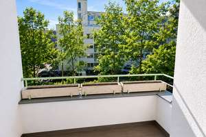 Charmante 1-Zimmer-Wohnung mit Balkon in ruhiger Wilmersdorfer Lage – Tharandter Str. 5, 10717 Wilmersdorf, Berlin – Vorschaubild 3