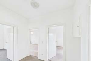 Ein Haus, viele Möglichkeiten - großzügiges Anwesen in bester Lage! – Die vollständige Adresse der Immobilie erhältst du vom Anbieter., 53604 Bad Honnef – Vorschaubild 11