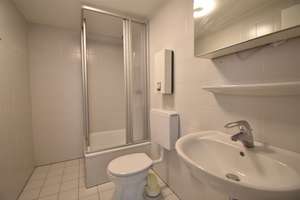 Singles o. Pendler aufgepasst! Souterrain-Whg mit Kitchenette in D-Stockum – Niederrheinstraße 16a, 40474 Stockum, Düsseldorf – Vorschaubild 5