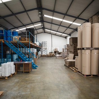 Flexible Lager-/ Logistikflächen | Rampe | ebenerdige Tore | RUHR REAL