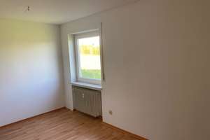 
Wohntraum in Mindersdorf - Großzügiges Wohnhaus mit zwei Wohneinheiten
 – Die vollständige Adresse der Immobilie erhältst du vom Anbieter., 78355 Hohenfels – Vorschaubild 18