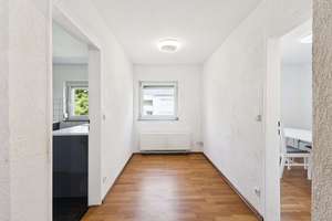 Charmante 3,5-Zimmer-Wohnung mit guter Aufteilung, Balkon, Einbauküche und zwei Stellplätzen – Die vollständige Adresse der Immobilie erhältst du vom Anbieter., 74399 Walheim – Vorschaubild 6