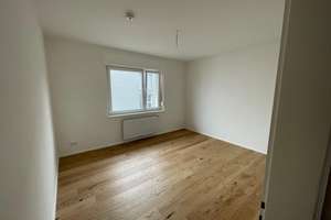 Moderne, helle, kernsanierte zentrale 2,5-Zi-Wohnung mit grossem Balkon in Lörrach – Mozartstraße 8, 79539 Lörrach – Vorschaubild 5