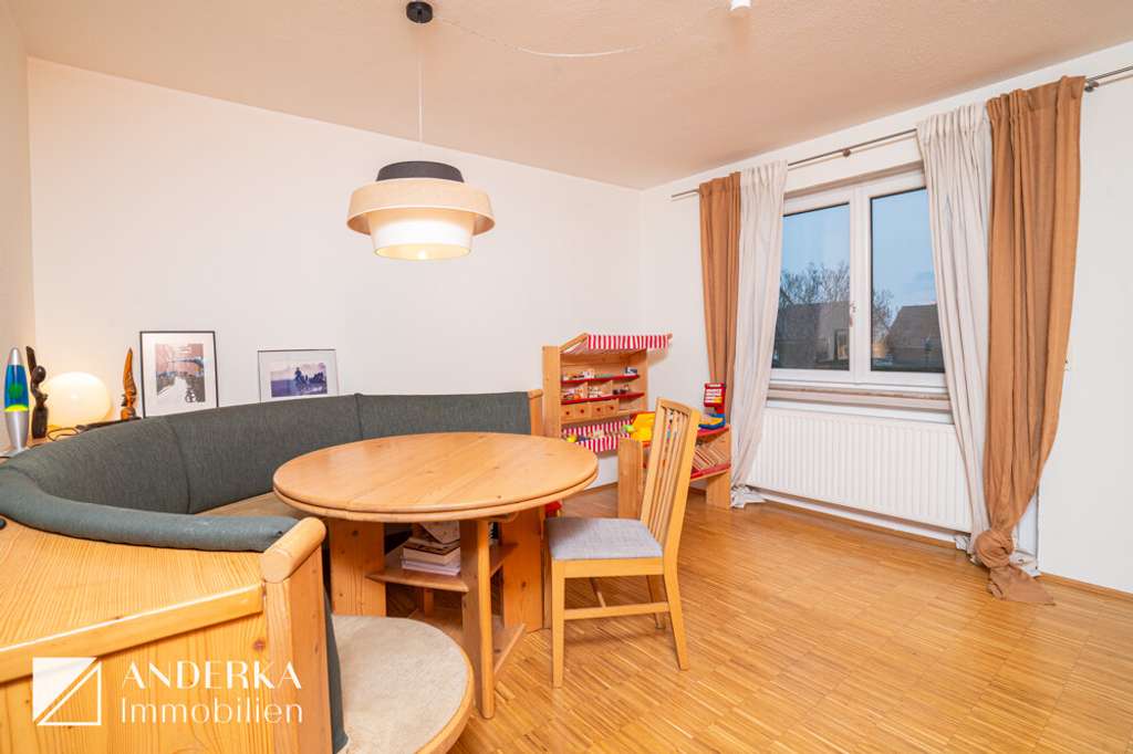 Immobilie in Kötz - Viel Platz für die Familie: EFH mit Süd-Terrasse, Garten & Sauna! - Bild 3