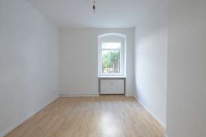 Ihr Rückzugsort: Wohnung mit Terrasse und Badewanne in Berlin-Adlershof - provisionsfrei – Handjerystraße 36, 12489 Adlershof, Berlin – Vorschaubild 14