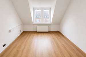 Charmante 3-Raun-Maisonette mit 106 m², Sauna & Whirlpool –  und viel Ausbaureserve im Spitzboden – Die vollständige Adresse der Immobilie erhältst du vom Anbieter., 47169 Marxloh, Duisburg – Vorschaubild 5