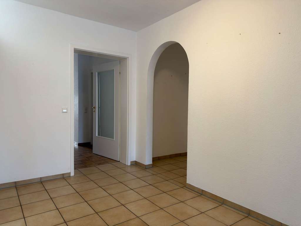 Immobilie in Greven - Großzügige Doppelhaushälfte mit Einliegerwohnung in ruhiger  Lage – viel Platz. Modernisiert! - Bild 3