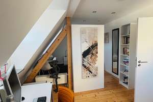 Modern möblierte 1-Zimmer CoLiving Dachgeschosswohnung in Bonn-Oberkassel – Die vollständige Adresse der Immobilie erhältst du vom Anbieter., 53227 Oberkassel, Bonn – Vorschaubild 4