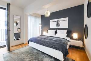 Luxuriöse 3-Zimmer-Wohnung 112 m²+ Parkplatz in Berlin-Mitte - PROVISIONSFREI - (No Commission) – 10115 Mitte (Ortsteil), Berlin – Vorschaubild 4