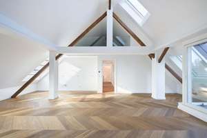 Maisonette-Erstbezug im historischen Altbau – Zeitlose Eleganz, moderner Komfort & Weitblick