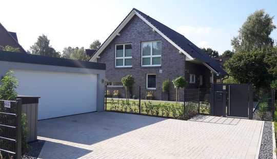 Bild von Modernes Einfamilienhaus mit Doppelgarage auf 891m² *provisionsfrei!