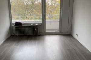 2 Zimmer Wohnung mit Balkon - zentral und doch im Grünen (WE23) E0556E – Schonskanterweg 25, 41066 Mönchengladbach – Vorschaubild 1