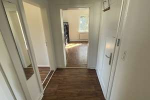 SINGLE-NEST MIT POTENZIAL ZUM PERSÖNLICHEN WOHNTRAUM - 2 Zimmer in WI-Erbenheim zu mieten – Krautgartenstr. 18a, 65205 Erbenheim, Wiesbaden – Vorschaubild 4