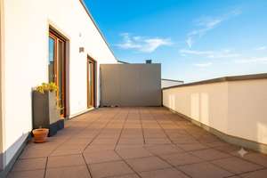 Exclusive Gelegenheit!  4-Zimmer Penthouse- Wohnung mit perfekter Verkehrsanbindung und Natur KFW 55