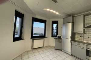 Schöne und modernisierte 4,5-Zimmer-Wohnung mit Balkon in Bochum-Laer – 44803 Bochum – Vorschaubild 4