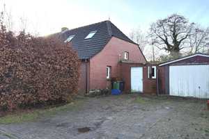 Einfamilienhaus für Kernsanierung oder Abriss auf großem Grundstück in Moorhusen – Aurich (Kreis) – Vorschaubild 3