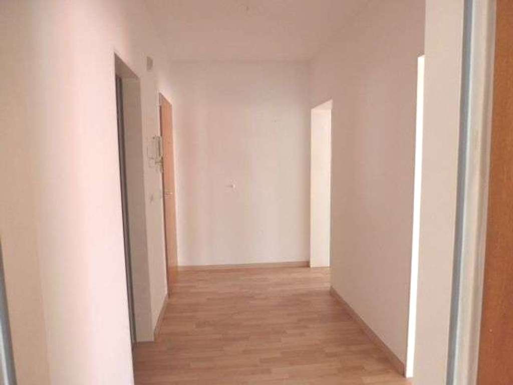 Immobilie in Senden - Ideale 2-Zi-Whg. mit Balkon, Aufzug, Hausmeisterservice,  Bahn, Bus, Geschäfte in direkter  Nähe - Bild 1