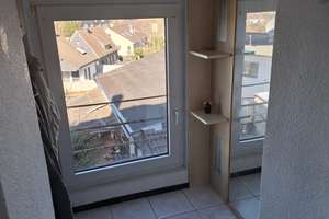 Wunderschöner Weitblick  aus geräumiger 4-Zimmer-Wohnung im 3-Familien-Haus – Höhe 12, 42329 Vohwinkel, Wuppertal – Vorschaubild 3