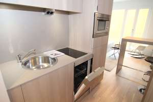 Nur noch einziehen! Komplett möbliertes 1-Zi.-Apartment im "Turm" eines eleganten Apartmenthauses! – Nagahama-Allee 76, 86153 Am Schäfflerbach, Augsburg – Vorschaubild 12