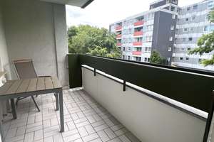 Schöne 4-Zimmerwohnung mit 2 Balkonen in Köln-Neubrück – Weismantelweg 12, 51109 Neubrück, Köln – Vorschaubild 3