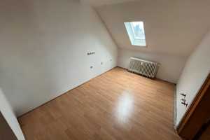 Vielseitiges Reihenendhaus mit Einliegerwohnung und Dachgeschossapartment – Duisburg – Vorschaubild 18