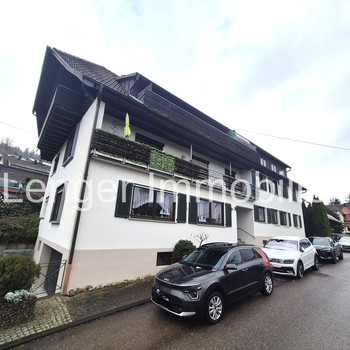 Attraktives Mehrfamilienhaus in zentraler Lage von Albstadt-Laufen