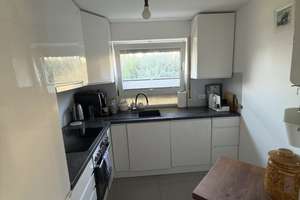 Bezugsfreie 3-Zimmer-Wohnung mit Garten, überdachter Terrasse und Garage in Frankfurt-Fechenheim – 60386 Fechenheim, Frankfurt am Main – Vorschaubild 7